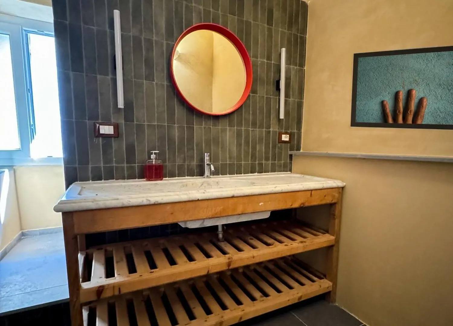 Green Rooftop Terrace Florence Historical Center Apartment Italy
